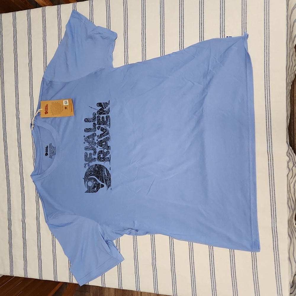 🆕 Fjallraven Lush Logo T-Shirt - L